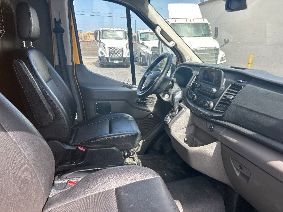 Cargo Van (Panel Van)-Light and Medium Duty Trucks-Ford-2020-Transit 250-West Sacramento-CA-96,878\n\t\tmiles-$ 28,250 - Image 22