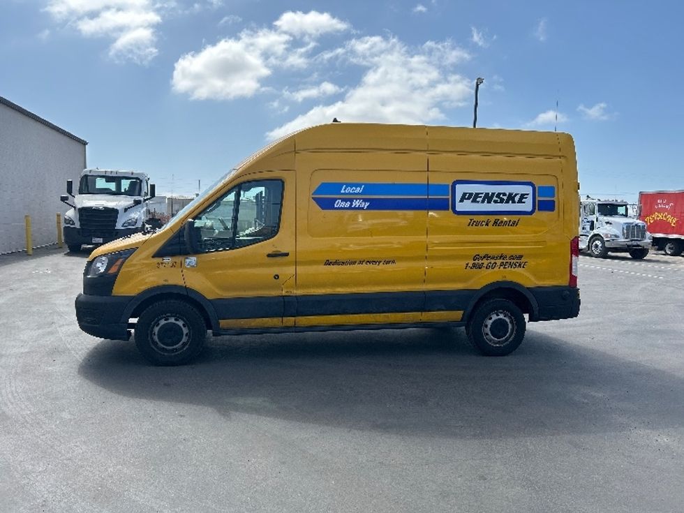 Cargo Van (Panel Van)-Light and Medium Duty Trucks-Ford-2020-Transit 250-West Sacramento-CA-96,878\n\t\tmiles-$ 28,250 - Image 4