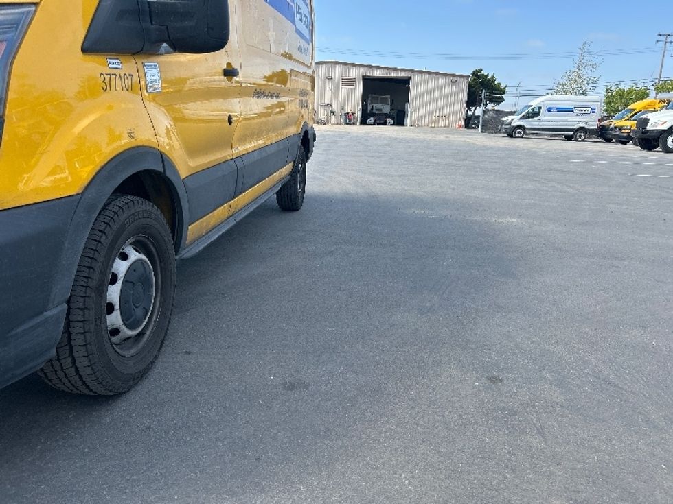 Cargo Van (Panel Van)-Light and Medium Duty Trucks-Ford-2020-Transit 250-West Sacramento-CA-96,878\n\t\tmiles-$ 28,250 - Image 5