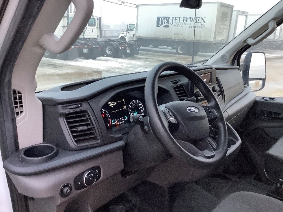 Cargo Van (Panel Van)-Light and Medium Duty Trucks-Ford-2020-Transit 250-Winnipeg-MB-66,197\n\t\tkm-$ 41,000 - Image 17