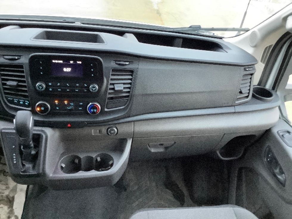 Cargo Van (Panel Van)-Light and Medium Duty Trucks-Ford-2020-Transit 250-Winnipeg-MB-66,197\n\t\tkm-$ 41,000 - Image 21