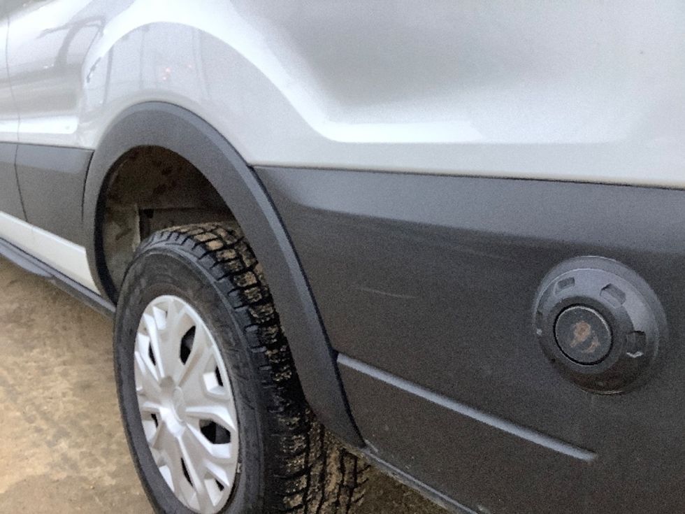 Cargo Van (Panel Van)-Light and Medium Duty Trucks-Ford-2020-Transit 250-Winnipeg-MB-66,197\n\t\tkm-$ 41,000 - Image 27