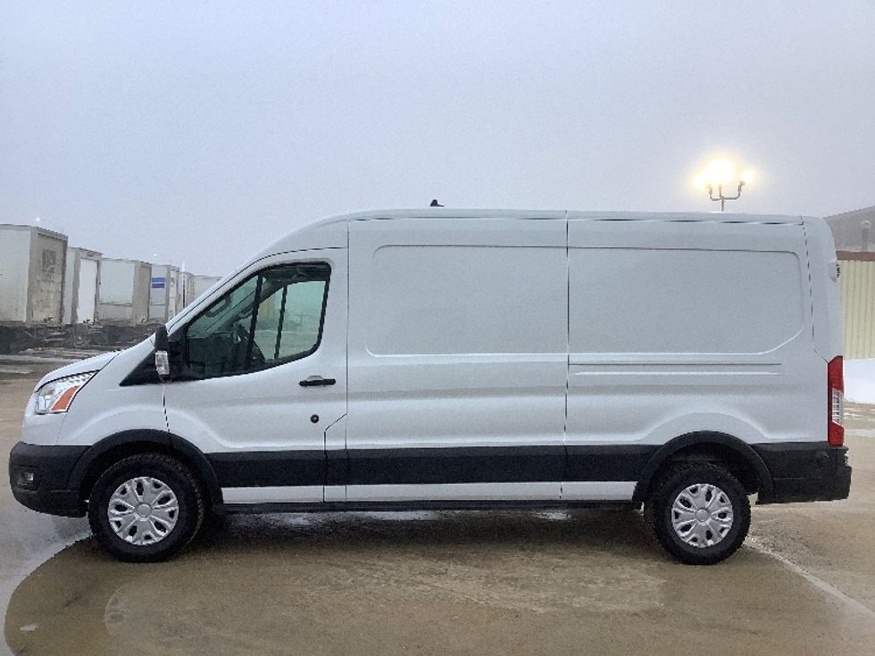 Cargo Van (Panel Van)-Light and Medium Duty Trucks-Ford-2020-Transit 250-Winnipeg-MB-66,197\n\t\tkm-$ 41,000 - Image 4