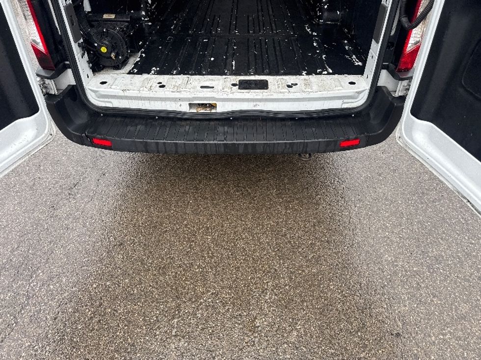 Cargo Van (Panel Van)-Light and Medium Duty Trucks-Ford-2020-Transit 250-Zanesville-OH-43,663\n\t\tmiles-$ 36,000 - Image 10