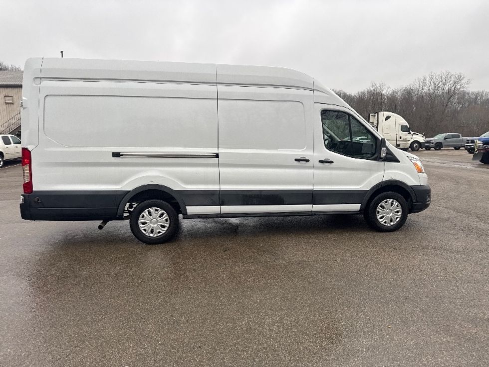Cargo Van (Panel Van)-Light and Medium Duty Trucks-Ford-2020-Transit 250-Zanesville-OH-43,663\n\t\tmiles-$ 36,000 - Image 15