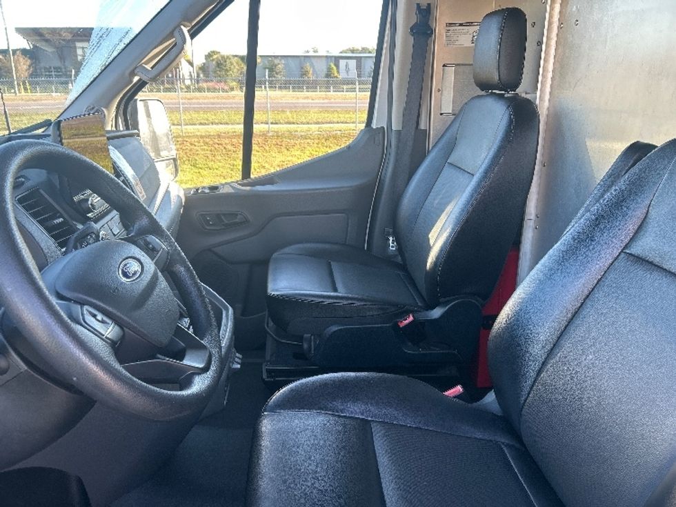Cargo Van (Panel Van)-Light and Medium Duty Trucks-Ford-2020-Transit 350-Apopka-FL-41,167\n\t\tmiles-$ 39,500 - Image 19