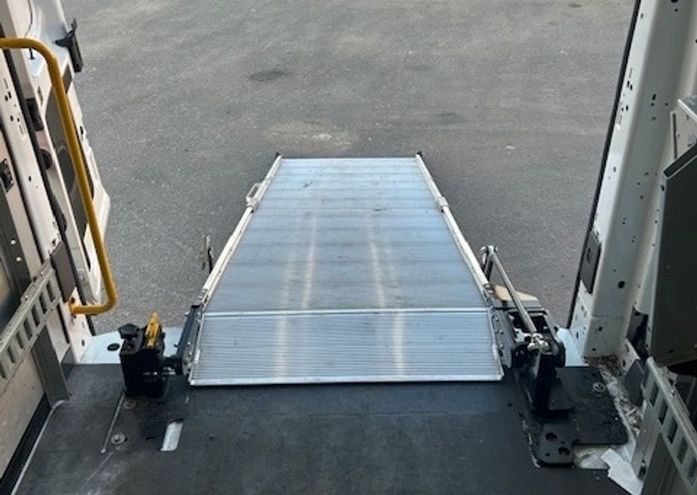 Cargo Van (Panel Van)-Light and Medium Duty Trucks-Ford-2020-Transit 350-Apopka-FL-41,167\n\t\tmiles-$ 39,500 - Image 29