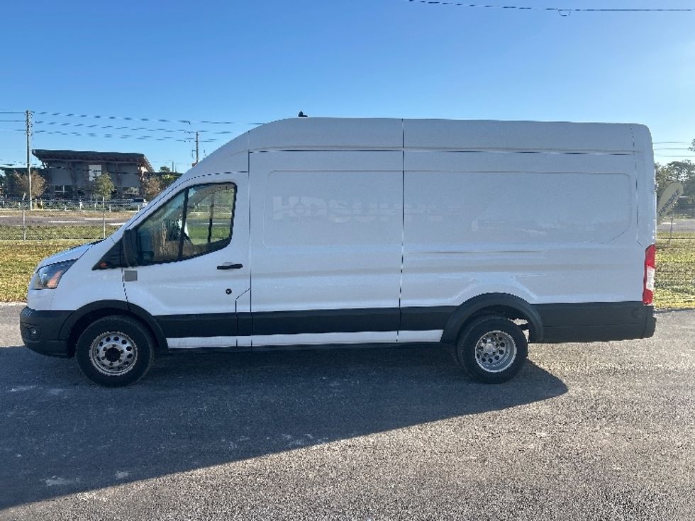 2020 Ford Transit photo 4