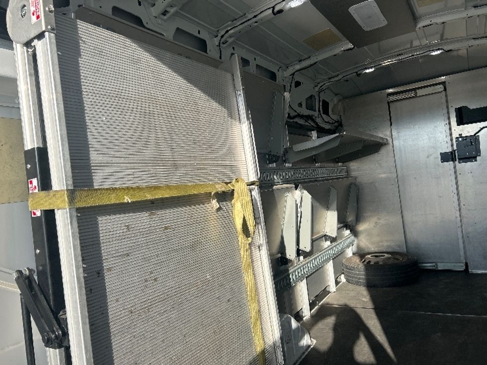 Cargo Van (Panel Van)-Light and Medium Duty Trucks-Ford-2020-Transit 350-Apopka-FL-41,167\n\t\tmiles-$ 39,500 - Image 9