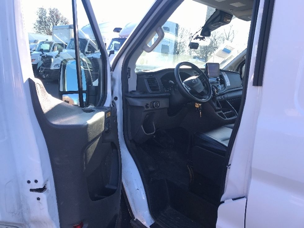 Cargo Van (Panel Van)-Light and Medium Duty Trucks-Ford-2020-Transit 350-Bensalem-PA-57,098\n\t\tmiles-$ 39,000 - Image 15