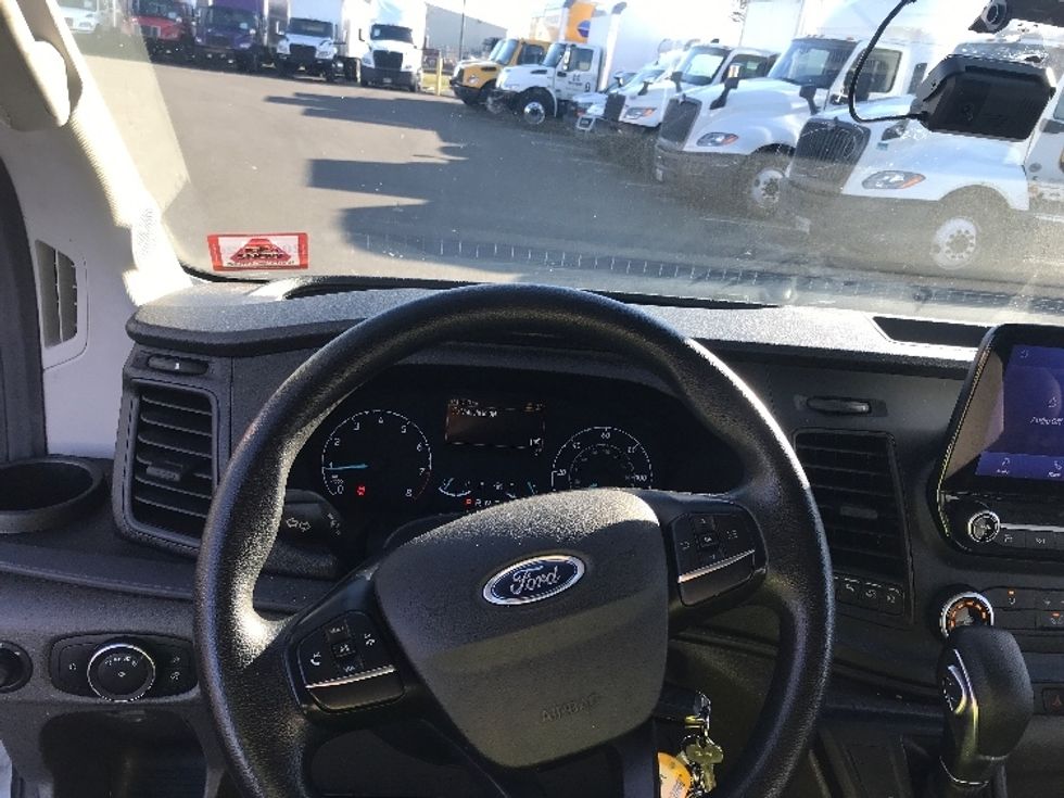 Cargo Van (Panel Van)-Light and Medium Duty Trucks-Ford-2020-Transit 350-Bensalem-PA-57,098\n\t\tmiles-$ 39,000 - Image 17