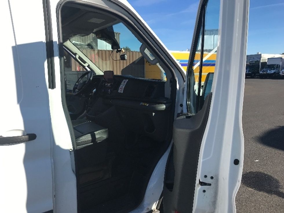 Cargo Van (Panel Van)-Light and Medium Duty Trucks-Ford-2020-Transit 350-Bensalem-PA-57,098\n\t\tmiles-$ 39,000 - Image 19