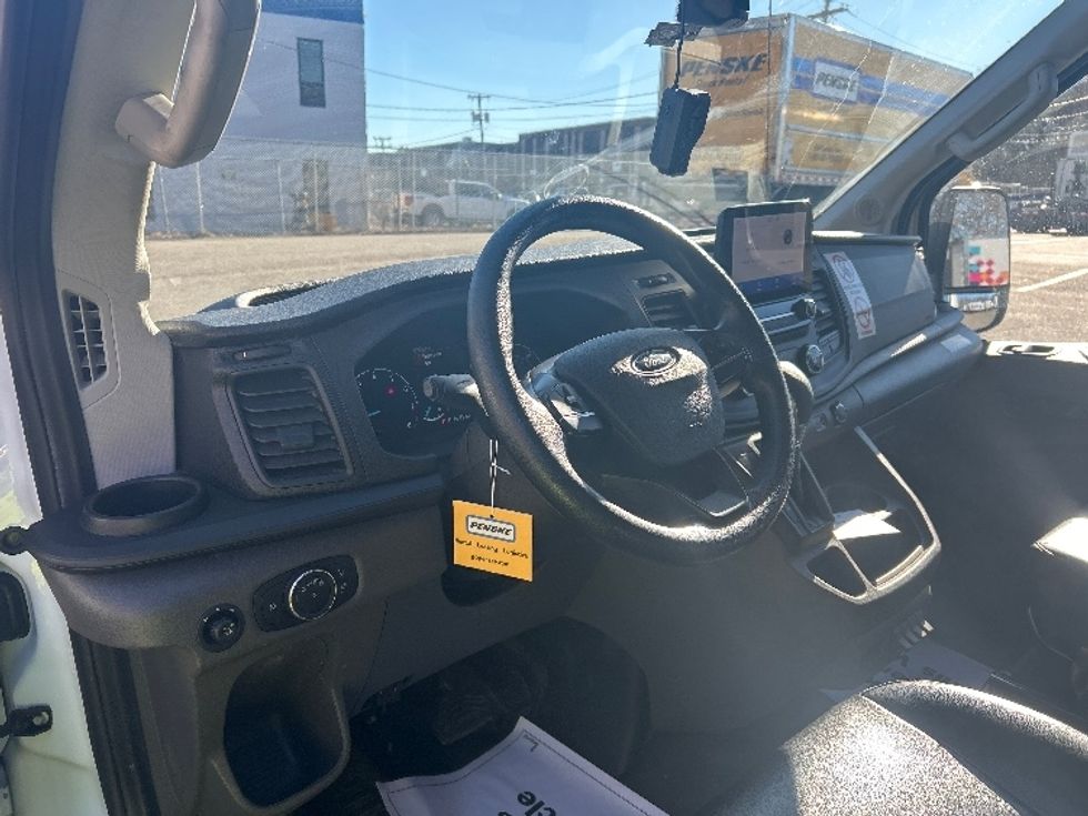Cargo Van (Panel Van)-Light and Medium Duty Trucks-Ford-2020-Transit 350-Braintree-MA-30,375\n\t\tmiles-$ 40,500 - Image 17