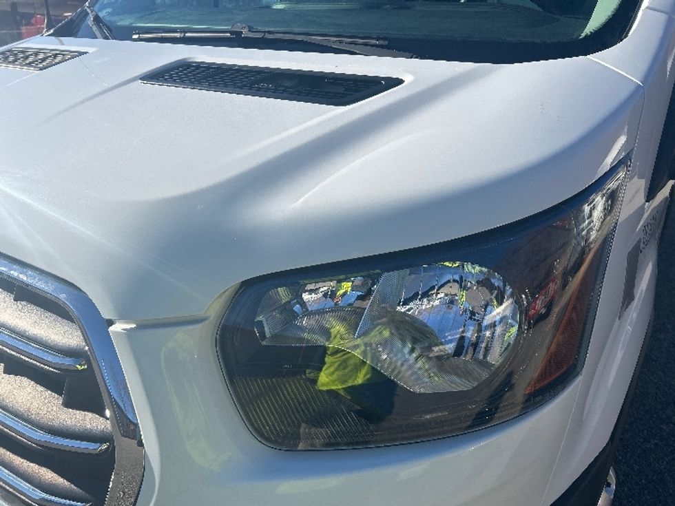 Cargo Van (Panel Van)-Light and Medium Duty Trucks-Ford-2020-Transit 350-Braintree-MA-30,375\n\t\tmiles-$ 40,500 - Image 29