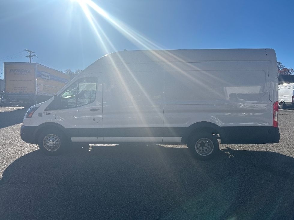 Cargo Van (Panel Van)-Light and Medium Duty Trucks-Ford-2020-Transit 350-Braintree-MA-30,375\n\t\tmiles-$ 40,500 - Image 4