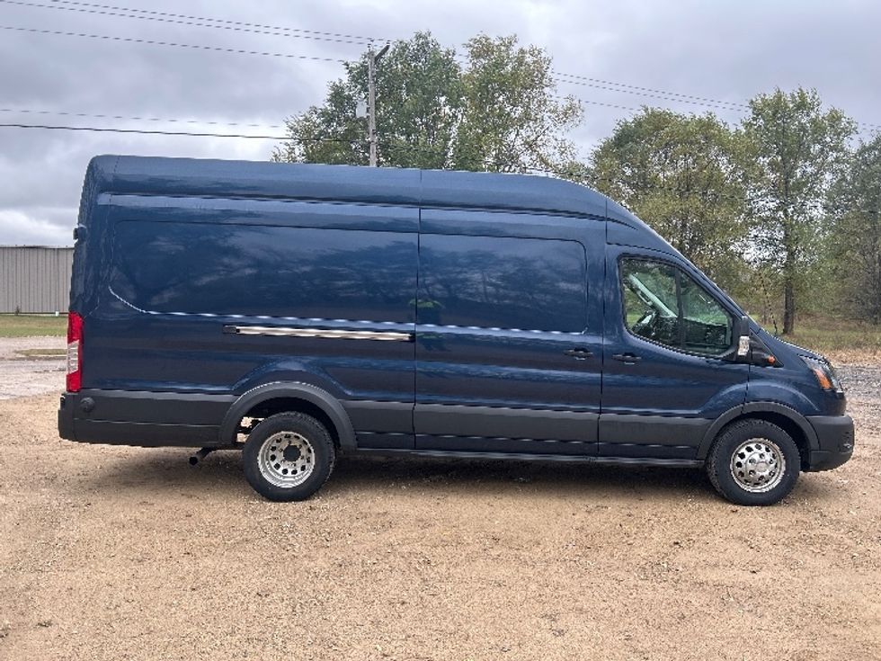 Cargo Van (Panel Van)-Light and Medium Duty Trucks-Ford-2020-Transit 350-Brooklyn Park-MN-121,563\n\t\tmiles-$ 27,250 - Image 15