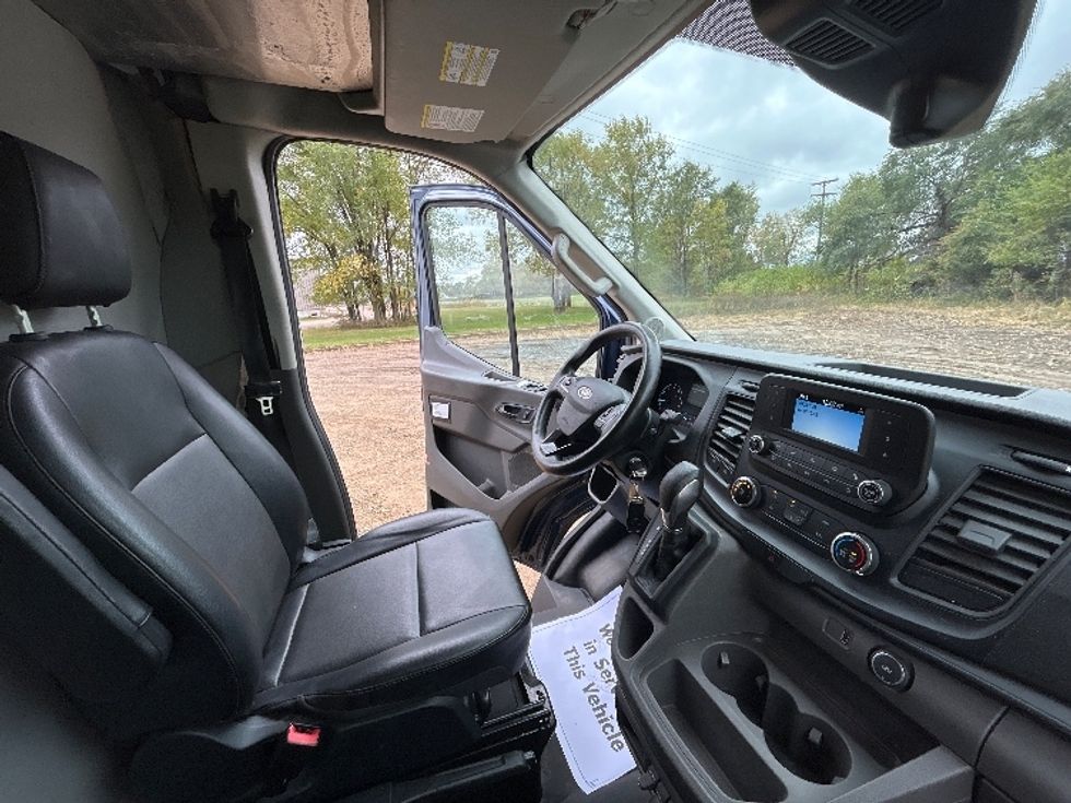 Cargo Van (Panel Van)-Light and Medium Duty Trucks-Ford-2020-Transit 350-Brooklyn Park-MN-121,563\n\t\tmiles-$ 27,250 - Image 22