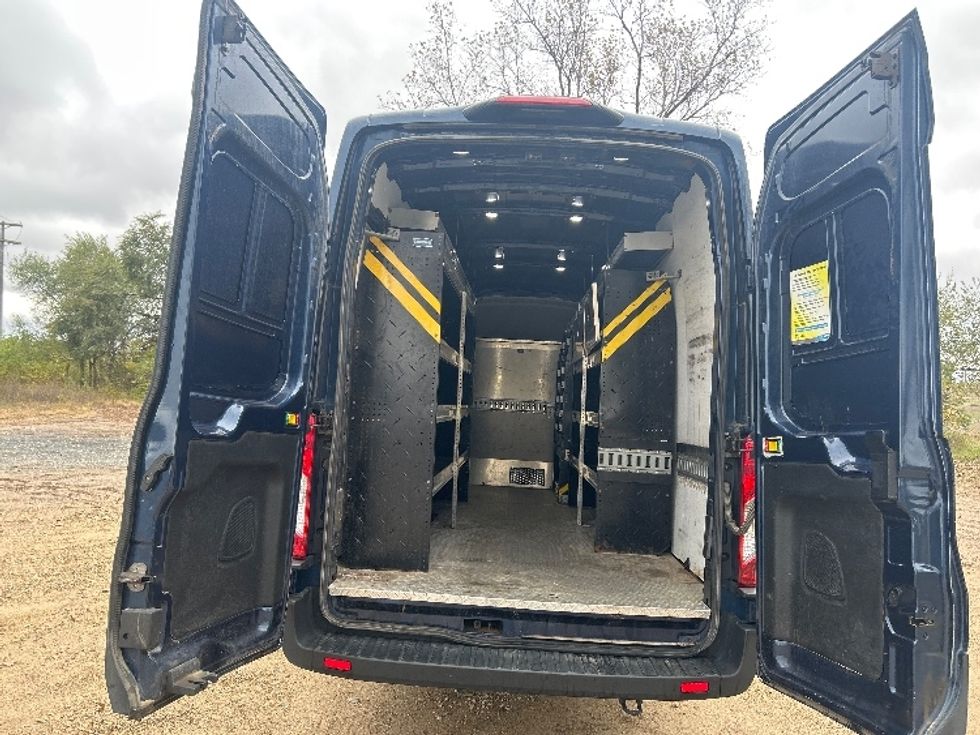 Cargo Van (Panel Van)-Light and Medium Duty Trucks-Ford-2020-Transit 350-Brooklyn Park-MN-121,563\n\t\tmiles-$ 27,250 - Image 8