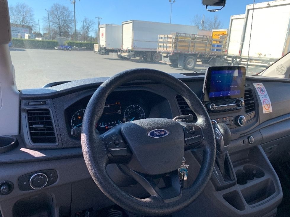 Cargo Van (Panel Van)-Light and Medium Duty Trucks-Ford-2020-Transit 350-Charlotte-NC-30,084\n\t\tmiles-$ 41,250 - Image 15