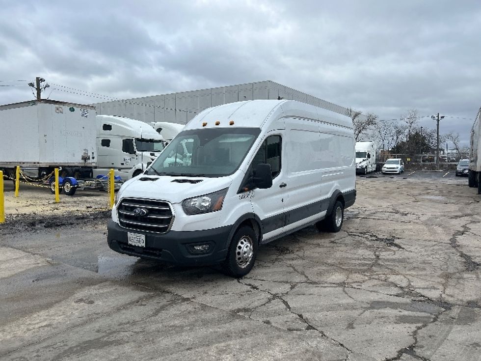 Cargo Van (Panel Van)-Light and Medium Duty Trucks-Ford-2020-Transit 350-Chicago (Melrose Park)-IL-24,951\n\t\tmiles-$ 42,500 - Image 3