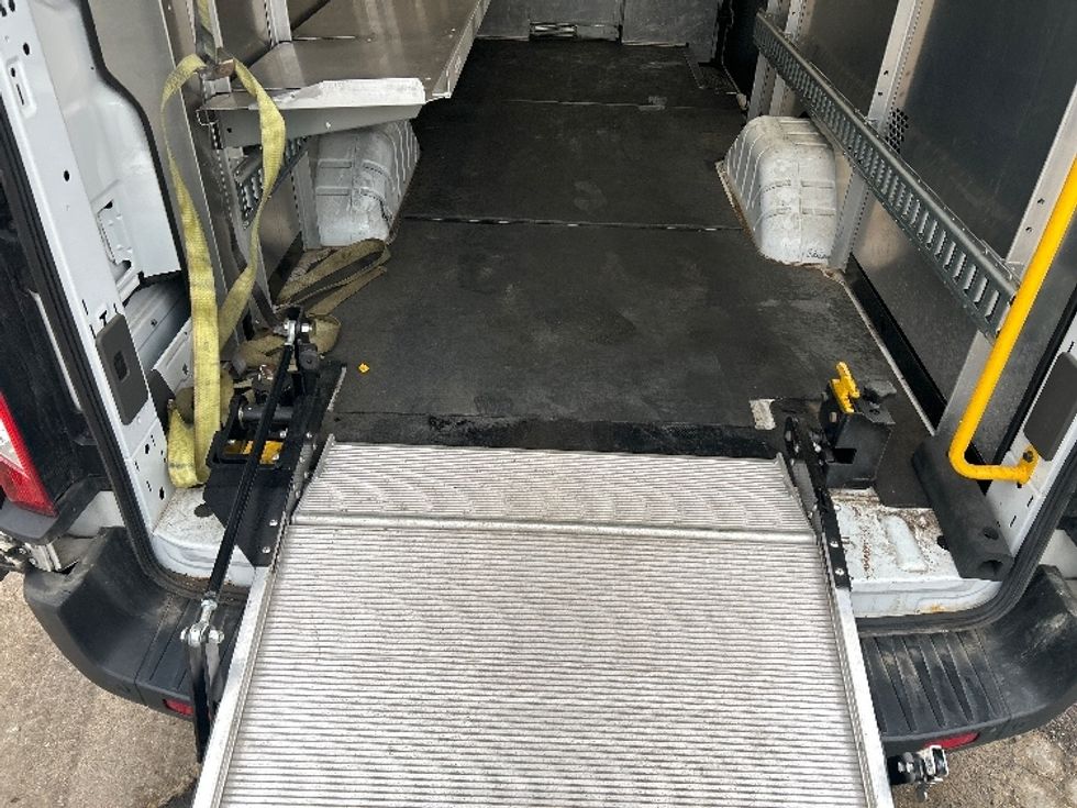 Cargo Van (Panel Van)-Light and Medium Duty Trucks-Ford-2020-Transit 350-Chicago (Melrose Park)-IL-24,951\n\t\tmiles-$ 42,500 - Image 9