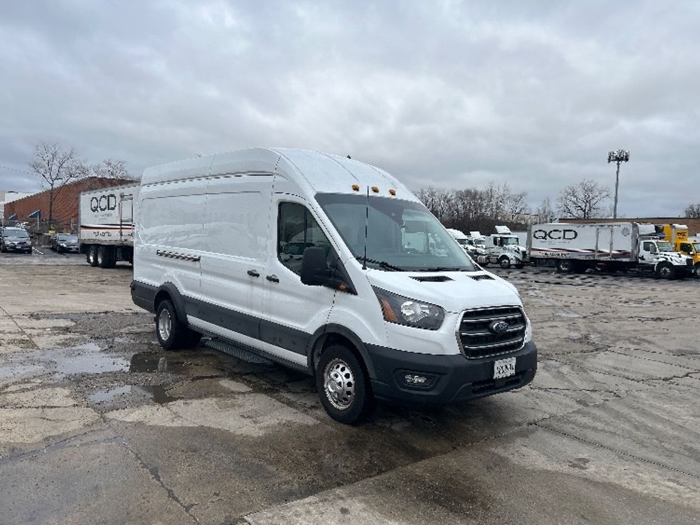Cargo Van (Panel Van)-Light and Medium Duty Trucks-Ford-2020-Transit 350-Chicago (Melrose Park)-IL-24,951\n\t\tmiles-$ 42,500 - Image 1