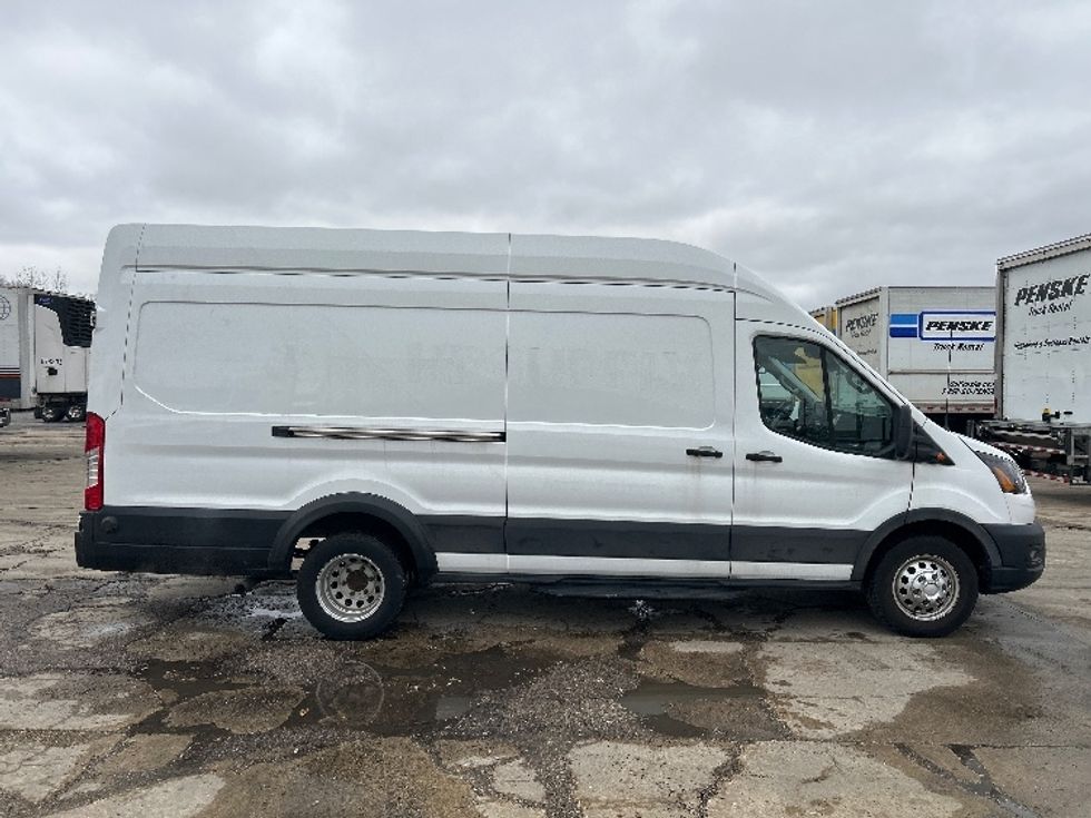Cargo Van (Panel Van)-Light and Medium Duty Trucks-Ford-2020-Transit 350-Chicago (Melrose Park)-IL-24,951\n\t\tmiles-$ 42,500 - Image 13