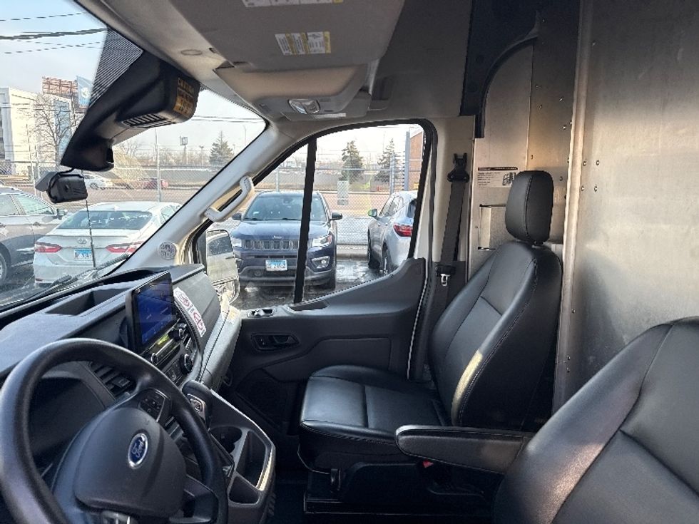 Cargo Van (Panel Van)-Light and Medium Duty Trucks-Ford-2020-Transit 350-Chicago (Melrose Park)-IL-40,895\n\t\tmiles-$ 39,000 - Image 17