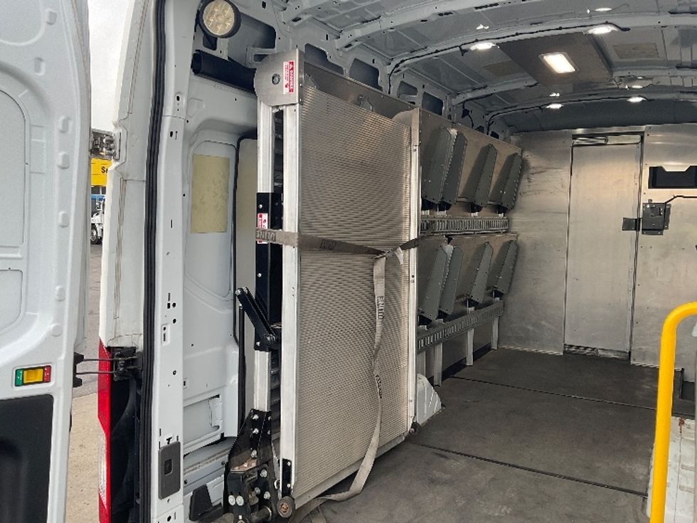 Cargo Van (Panel Van)-Light and Medium Duty Trucks-Ford-2020-Transit 350-Chicago (Melrose Park)-IL-46,241\n\t\tmiles-$ 41,000 - Image 9