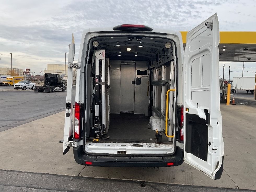 Cargo Van (Panel Van)-Light and Medium Duty Trucks-Ford-2020-Transit 350-Chicago (Melrose Park)-IL-46,241\n\t\tmiles-$ 41,000 - Image 7