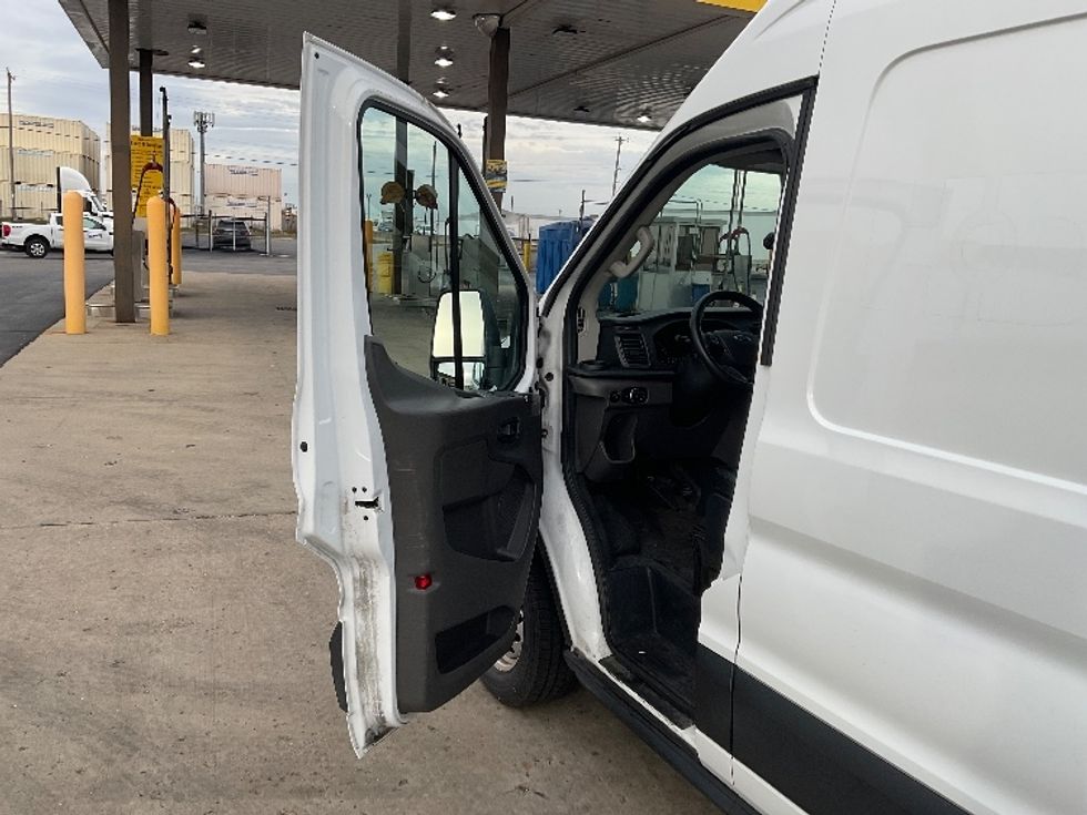 Cargo Van (Panel Van)-Light and Medium Duty Trucks-Ford-2020-Transit 350-Chicago (Melrose Park)-IL-46,241\n\t\tmiles-$ 41,000 - Image 13