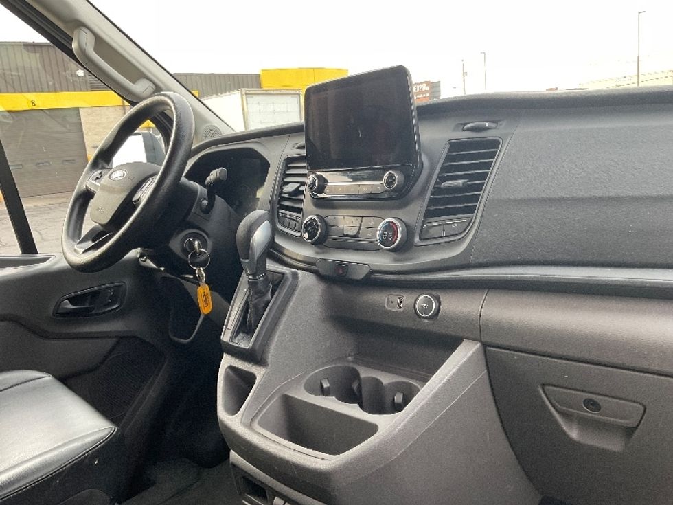 Cargo Van (Panel Van)-Light and Medium Duty Trucks-Ford-2020-Transit 350-Chicago (Melrose Park)-IL-46,241\n\t\tmiles-$ 41,000 - Image 19