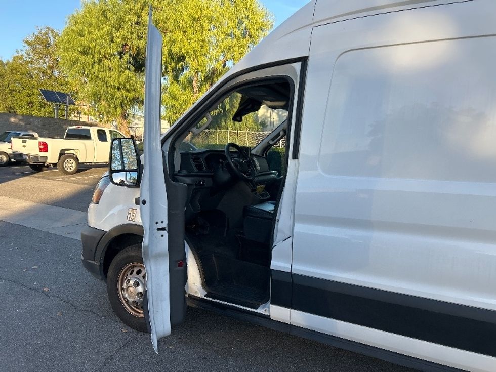 Cargo Van (Panel Van)-Light and Medium Duty Trucks-Ford-2020-Transit 350-City Of Industry-CA-103,202\n\t\tmiles-$ 36,000 - Image 16