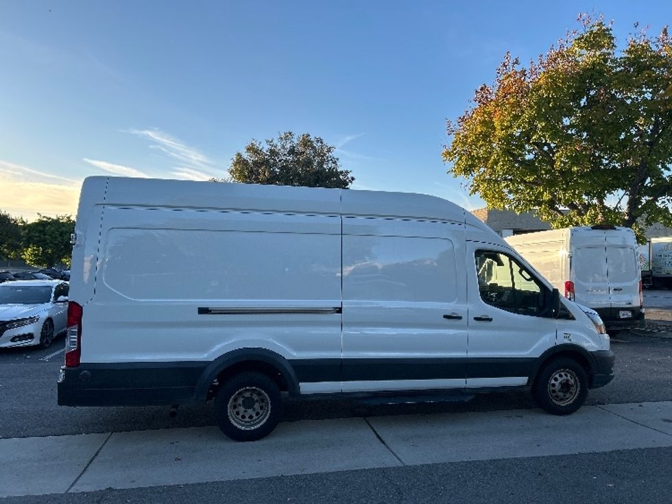 Cargo Van (Panel Van)-Light and Medium Duty Trucks-Ford-2020-Transit 350-City Of Industry-CA-103,202\n\t\tmiles-$ 36,000 - Image 15