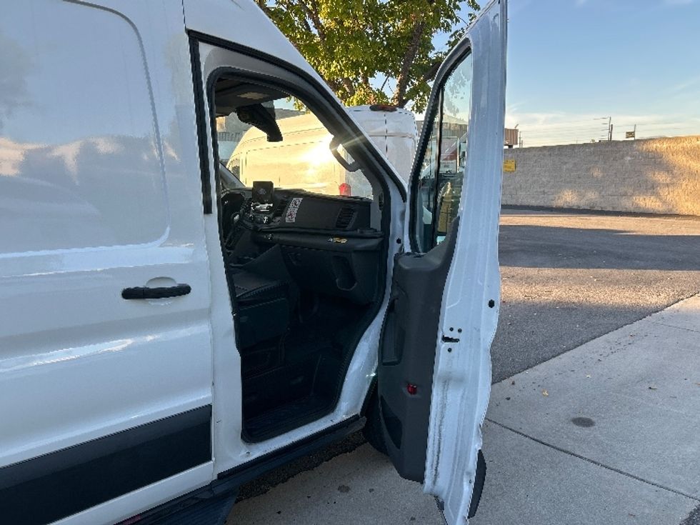 Cargo Van (Panel Van)-Light and Medium Duty Trucks-Ford-2020-Transit 350-City Of Industry-CA-103,202\n\t\tmiles-$ 36,000 - Image 20
