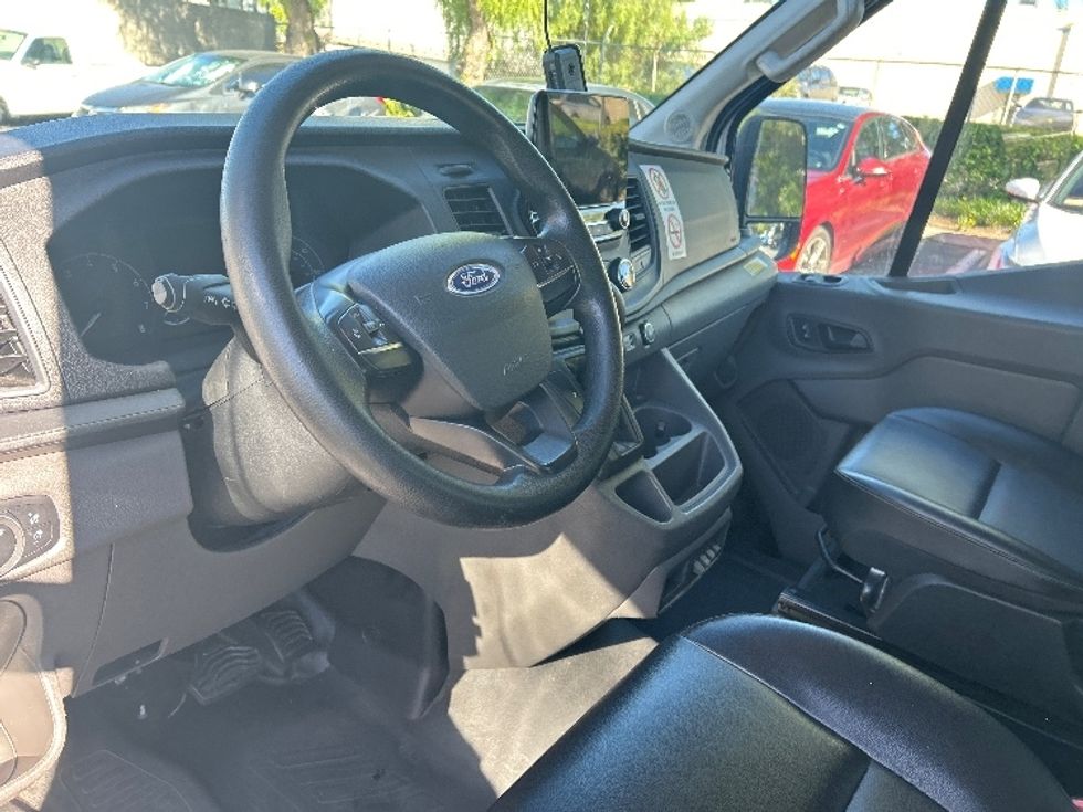 Cargo Van (Panel Van)-Light and Medium Duty Trucks-Ford-2020-Transit 350-City Of Industry-CA-63,867\n\t\tmiles-$ 39,500 - Image 17