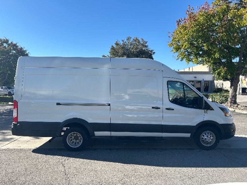 Cargo Van (Panel Van)-Light and Medium Duty Trucks-Ford-2020-Transit 350-City Of Industry-CA-63,867\n\t\tmiles-$ 39,500 - Image 15