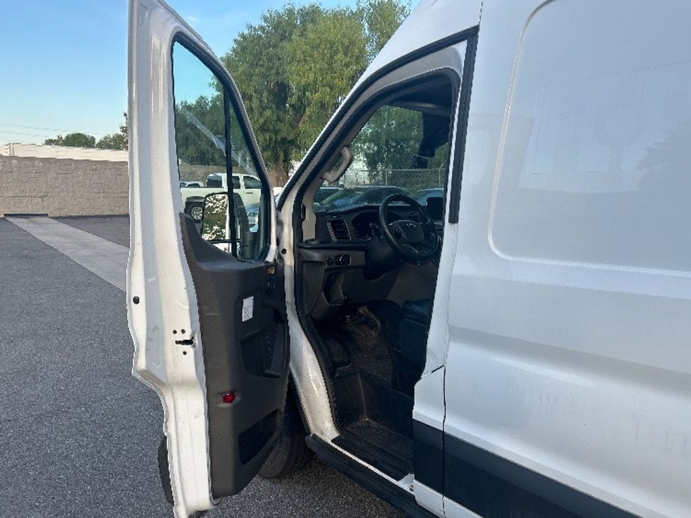 Cargo Van (Panel Van)-Light and Medium Duty Trucks-Ford-2020-Transit 350-City Of Industry-CA-73,961\n\t\tmiles-$ 38,500 - Image 16