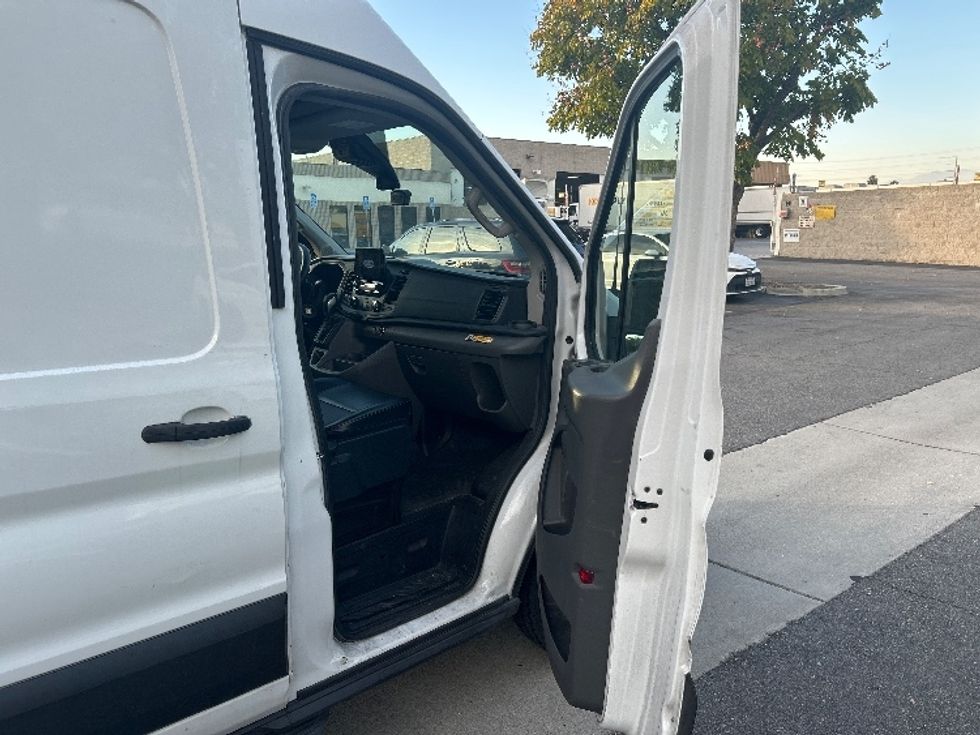 Cargo Van (Panel Van)-Light and Medium Duty Trucks-Ford-2020-Transit 350-City Of Industry-CA-73,961\n\t\tmiles-$ 38,500 - Image 20