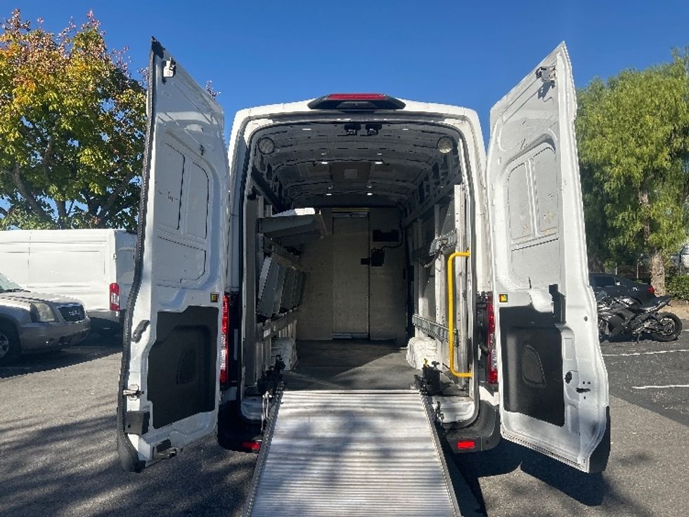 Cargo Van (Panel Van)-Light and Medium Duty Trucks-Ford-2020-Transit 350-City Of Industry-CA-87,663\n\t\tmiles-$ 37,250 - Image 9