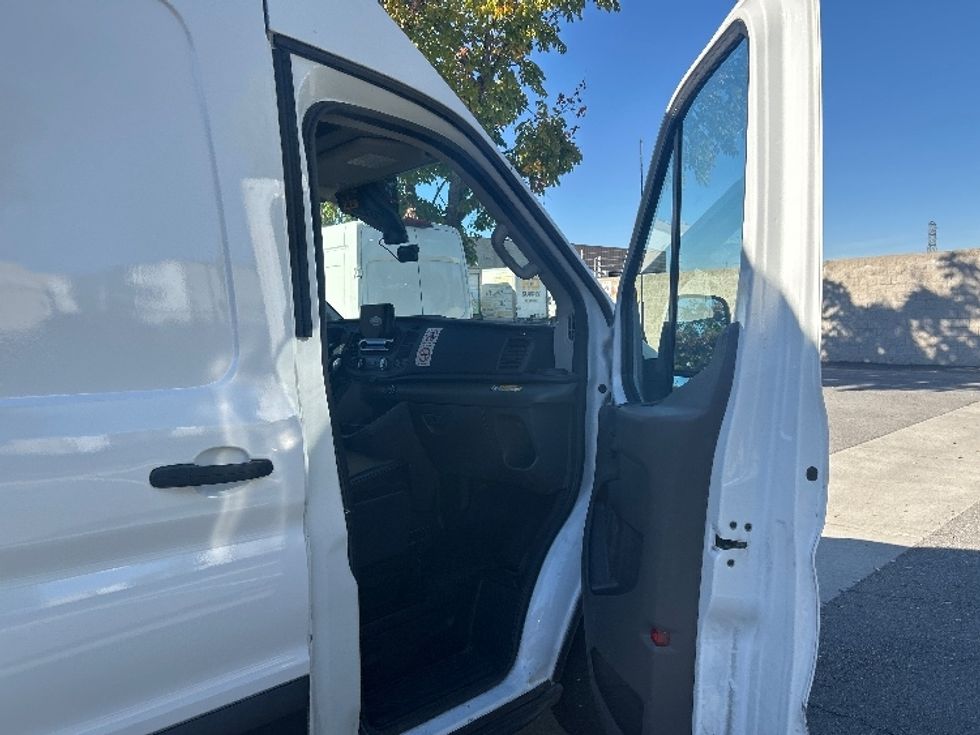 Cargo Van (Panel Van)-Light and Medium Duty Trucks-Ford-2020-Transit 350-City Of Industry-CA-87,663\n\t\tmiles-$ 37,250 - Image 20