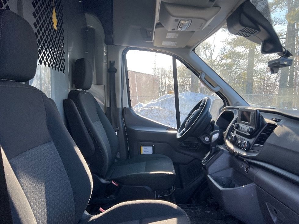 Cargo Van (Panel Van)-Light and Medium Duty Trucks-Ford-2020-Transit 350-Cranbury-NJ-65,846\n\t\tmiles-$ 35,750 - Image 20