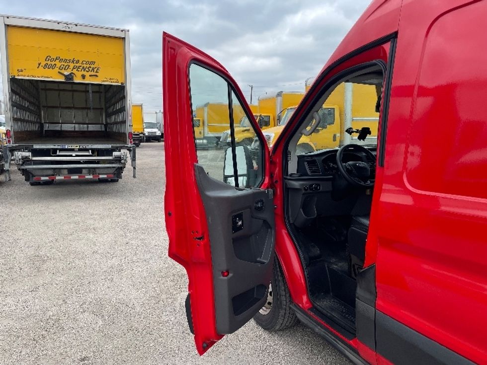 Cargo Van (Panel Van)-Light and Medium Duty Trucks-Ford-2020-Transit 350-Dallas-TX-110,661\n\t\tmiles-$ 29,250 - Image 15