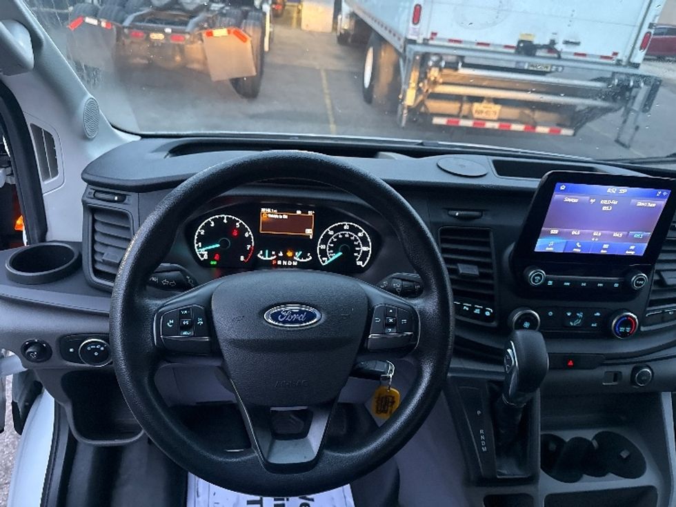 Cargo Van (Panel Van)-Light and Medium Duty Trucks-Ford-2020-Transit 350-Dallas-TX-39,148\n\t\tmiles-$ 41,250 - Image 17