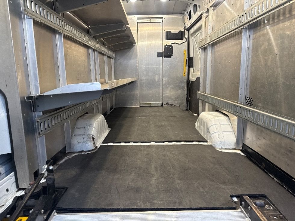 Cargo Van (Panel Van)-Light and Medium Duty Trucks-Ford-2020-Transit 350-Dallas-TX-39,148\n\t\tmiles-$ 41,250 - Image 9