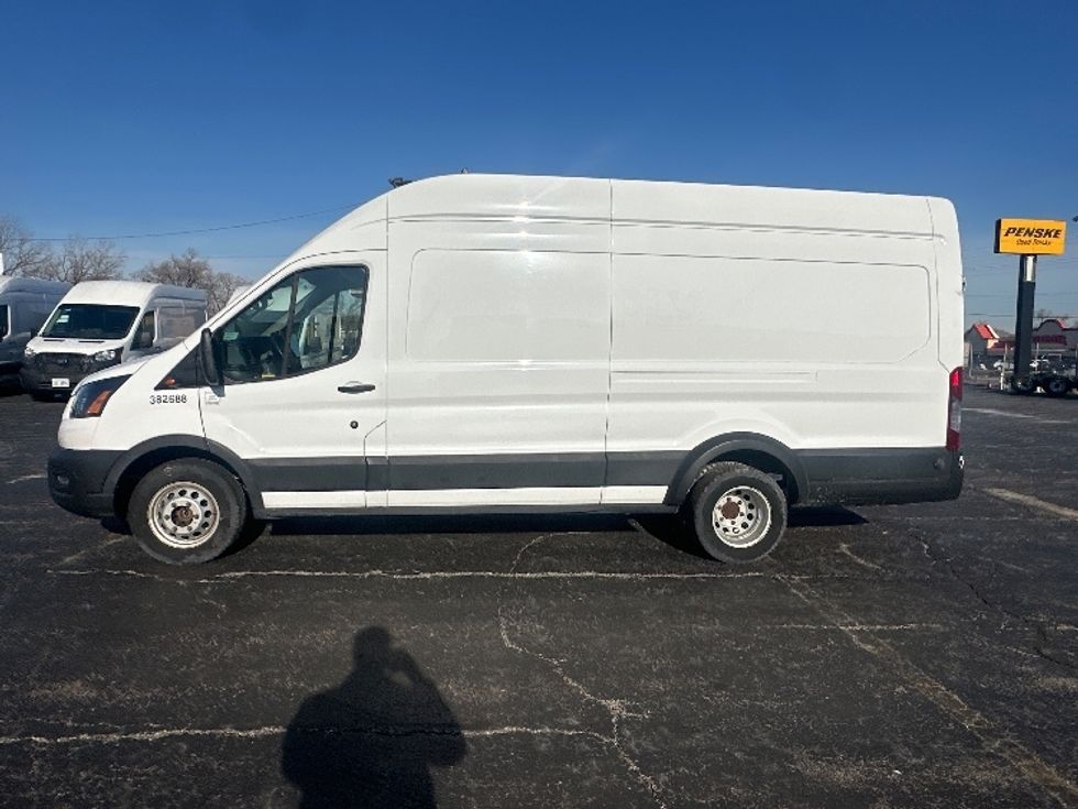 Cargo Van (Panel Van)-Light and Medium Duty Trucks-Ford-2020-Transit 350-East Chicago-IN-32,160\n\t\tmiles-$ 38,500 - Image 4