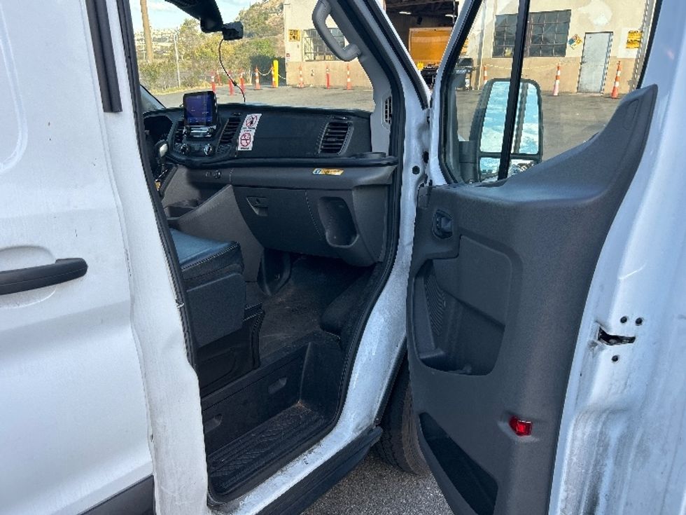 Cargo Van (Panel Van)-Light and Medium Duty Trucks-Ford-2020-Transit 350-Fontana-CA-39,084\n\t\tmiles-$ 39,750 - Image 20