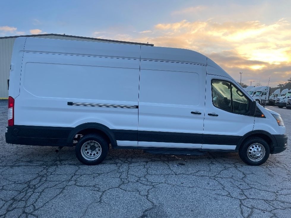 Cargo Van (Panel Van)-Light and Medium Duty Trucks-Ford-2020-Transit 350-Forest Park-GA-61,678\n\t\tmiles-$ 39,500 - Image 15