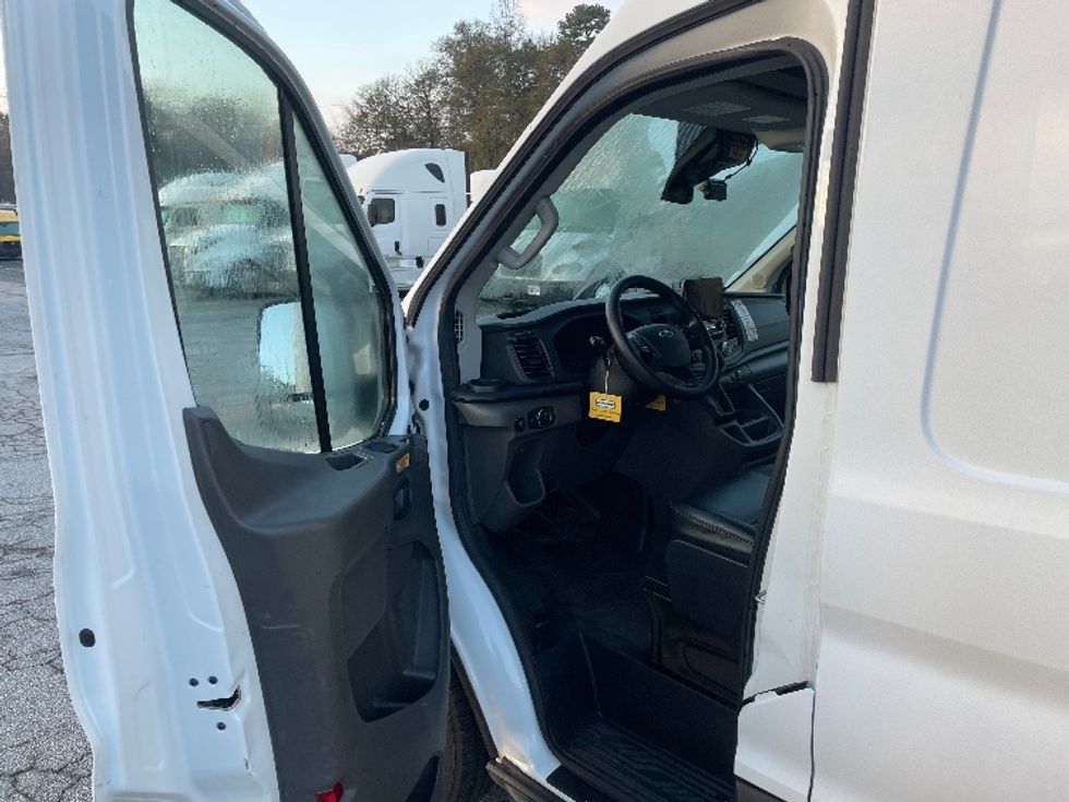 Cargo Van (Panel Van)-Light and Medium Duty Trucks-Ford-2020-Transit 350-Forest Park-GA-61,678\n\t\tmiles-$ 39,500 - Image 16