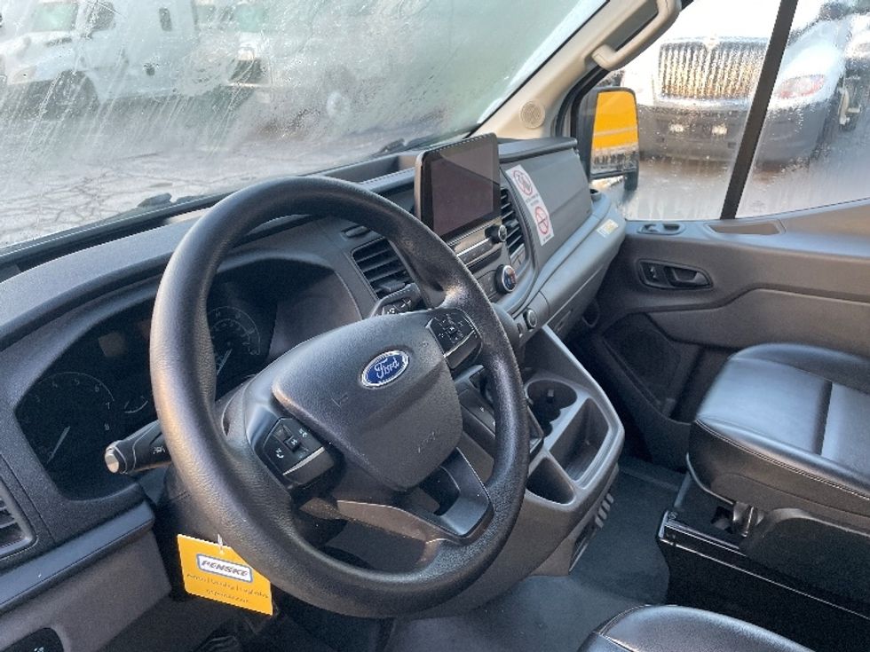 Cargo Van (Panel Van)-Light and Medium Duty Trucks-Ford-2020-Transit 350-Forest Park-GA-61,678\n\t\tmiles-$ 39,500 - Image 17